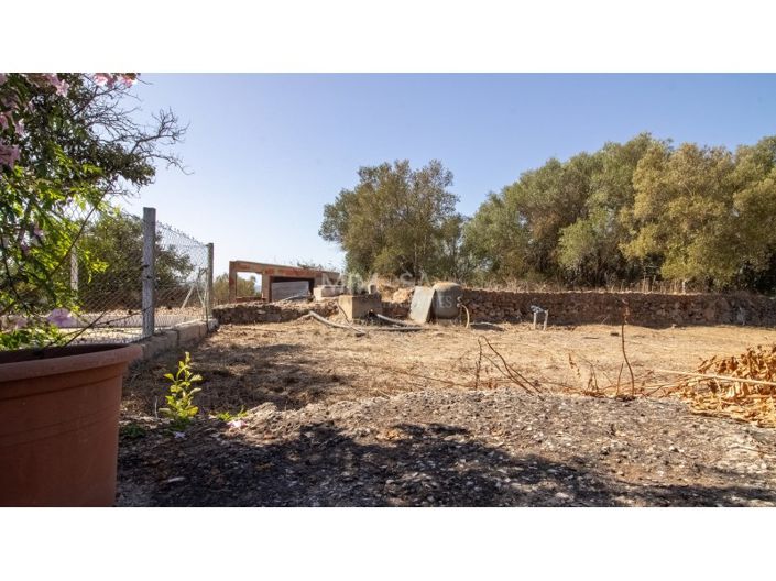 Image No.26-3 Bed Farmhouse for sale