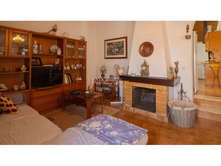Image No.3-3 Bed Farmhouse for sale
