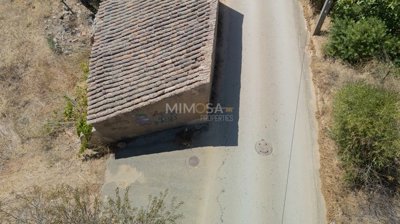 a0d2ef9b-b1f3-4ed2-9366-7a26a301944a