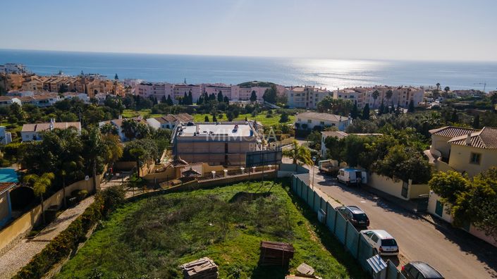 Image No.19-3 Bed Property for sale