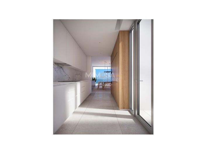 Image No.11-3 Bed House for sale