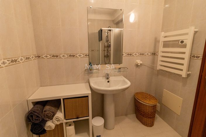 Image No.21-2 Bed Flat for sale