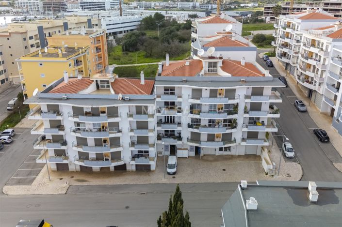 Image No.25-2 Bed Flat for sale