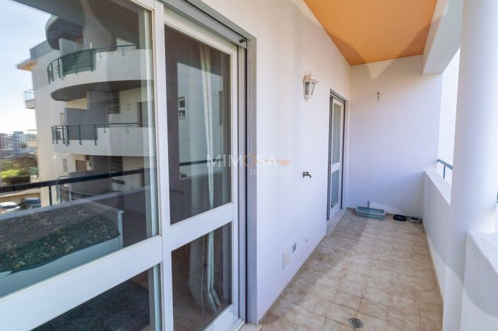 Image No.8-2 Bed Flat for sale