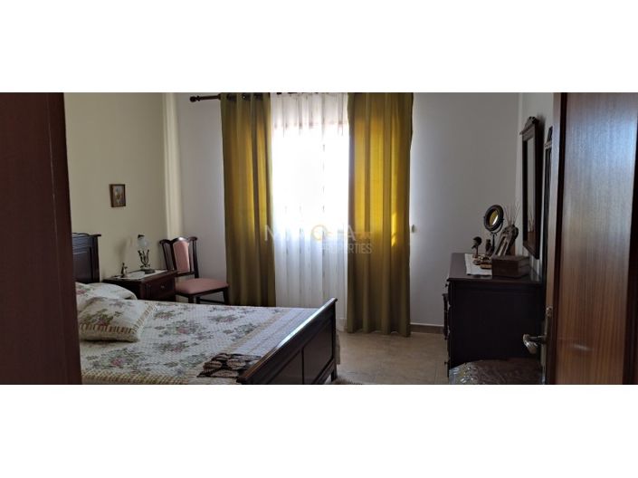Image No.17-5 Bed House for sale