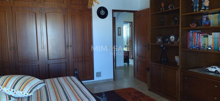 Image No.24-5 Bed House for sale