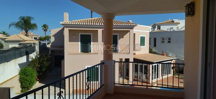 Image No.25-5 Bed House for sale