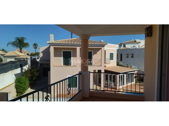 Image No.25-5 Bed House for sale