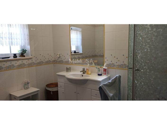 Image No.31-5 Bed House for sale
