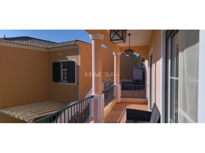 Image No.4-5 Bed House for sale