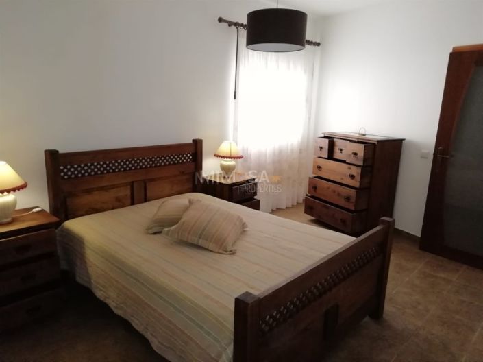Image No.42-5 Bed House for sale