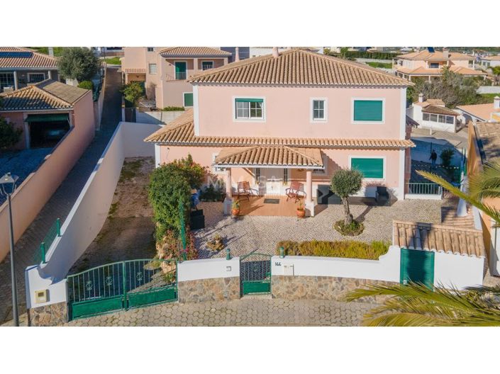 Image No.47-5 Bed House for sale