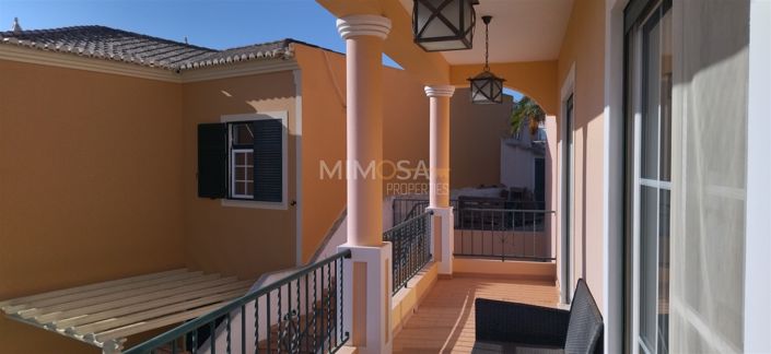 Image No.5-5 Bed House for sale