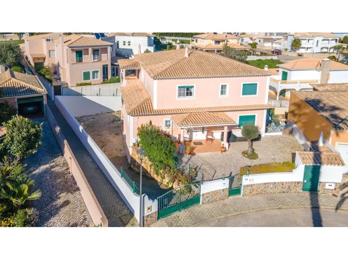 Image No.51-5 Bed House for sale
