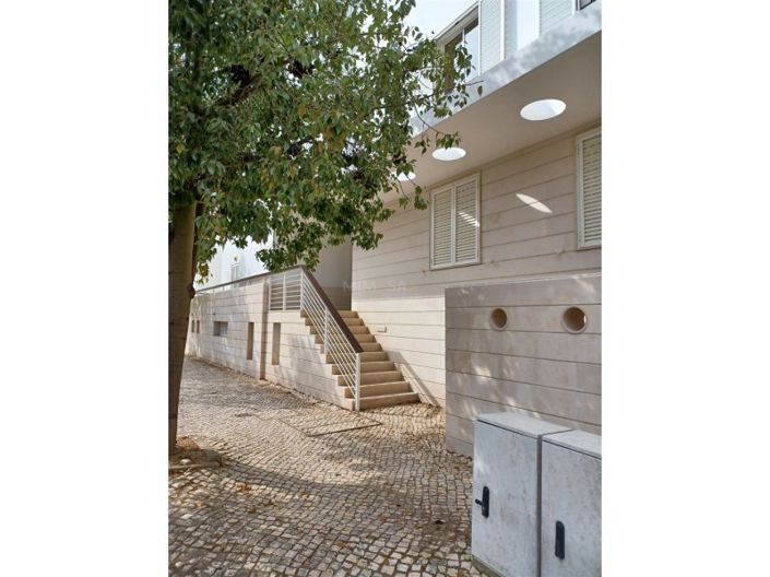 Image No.23-1 Bed Apartment for sale
