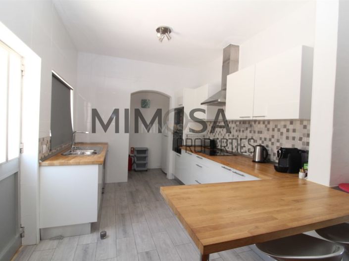 Image No.10-4 Bed House for sale