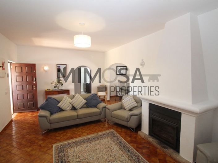 Image No.11-4 Bed House for sale