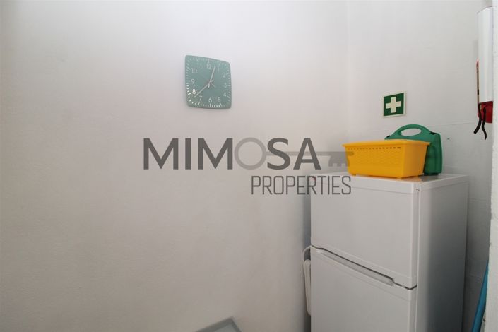 Image No.17-5 Bed House for sale