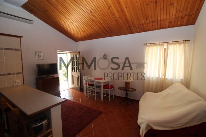 Image No.19-5 Bed House for sale