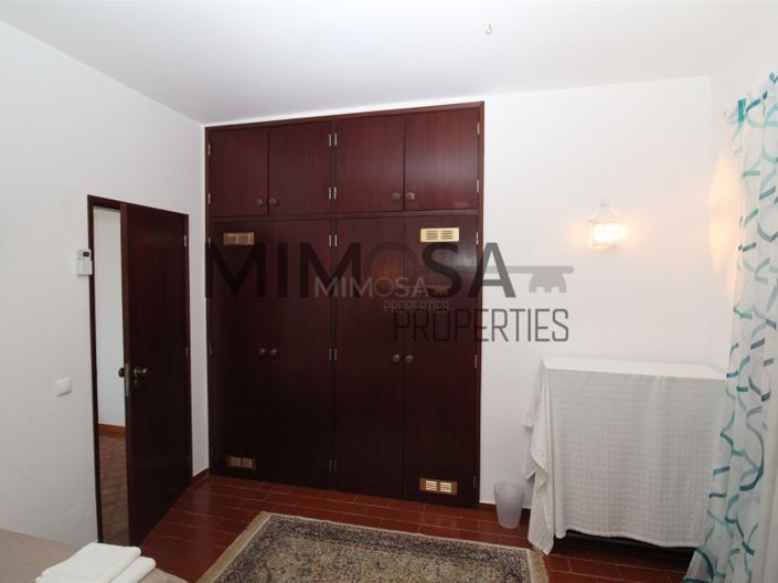 Image No.23-4 Bed House for sale