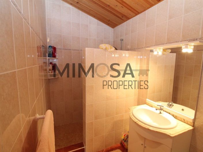Image No.38-4 Bed House for sale