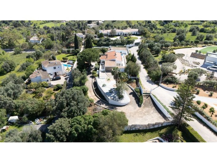 Image No.60-4 Bed House for sale
