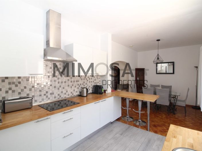 Image No.8-4 Bed House for sale