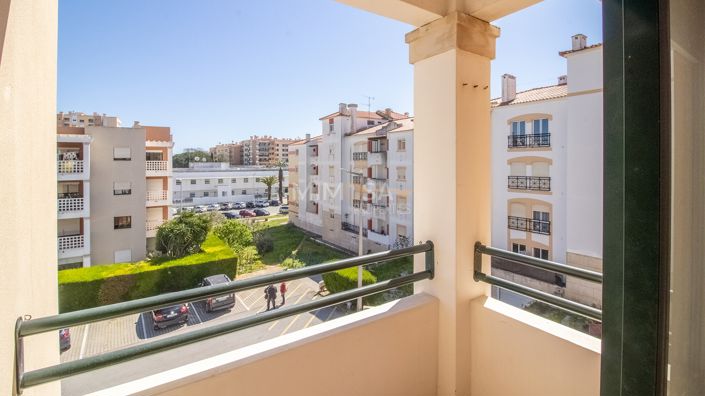 Image No.14-3 Bed Flat for sale