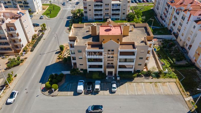 Image No.24-3 Bed Flat for sale