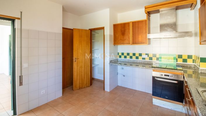 Image No.3-3 Bed Flat for sale