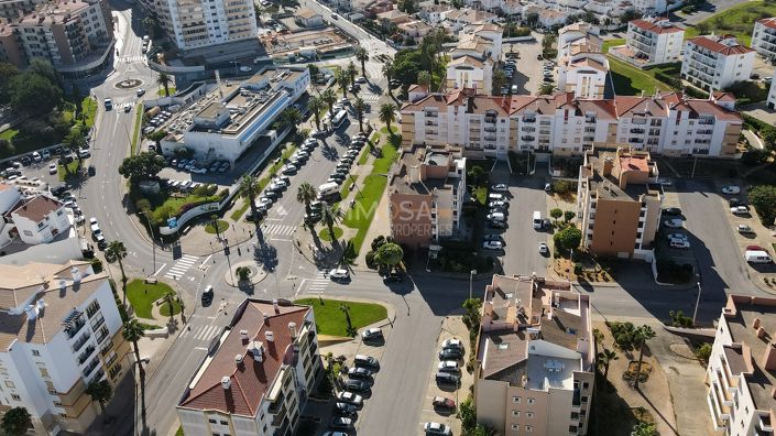 Image No.8-3 Bed Flat for sale