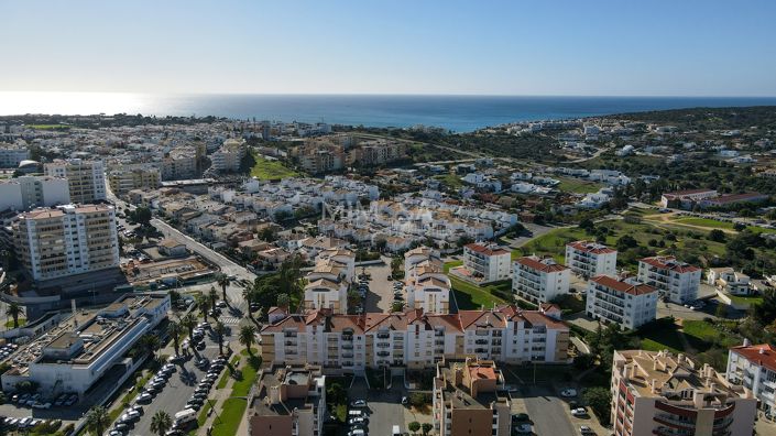 Image No.9-3 Bed Flat for sale