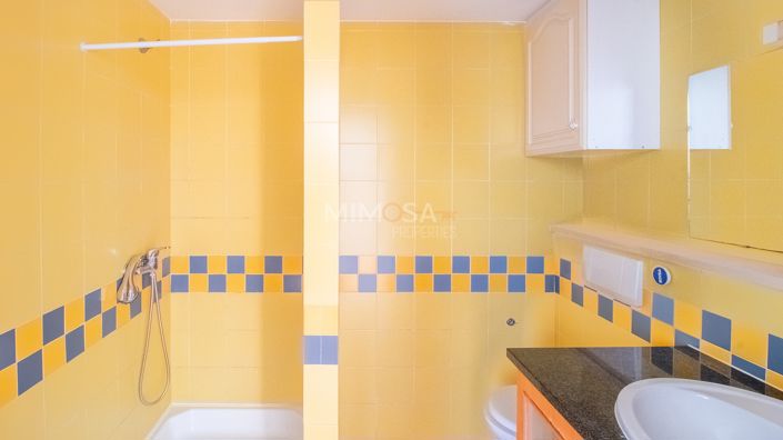 Image No.9-3 Bed Flat for sale