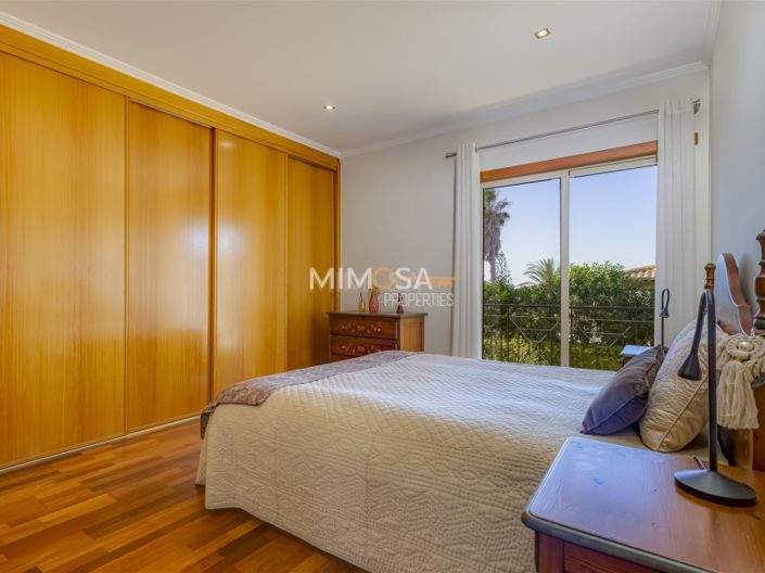 Image No.16-3 Bed House for sale