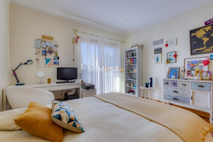 Image No.22-3 Bed House for sale