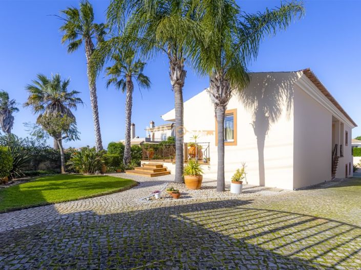 Image No.28-3 Bed House for sale
