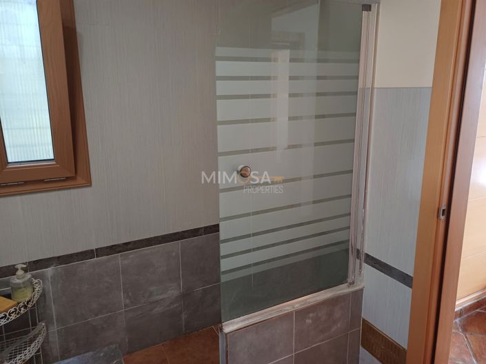 Image No.18-2 Bed Flat for sale