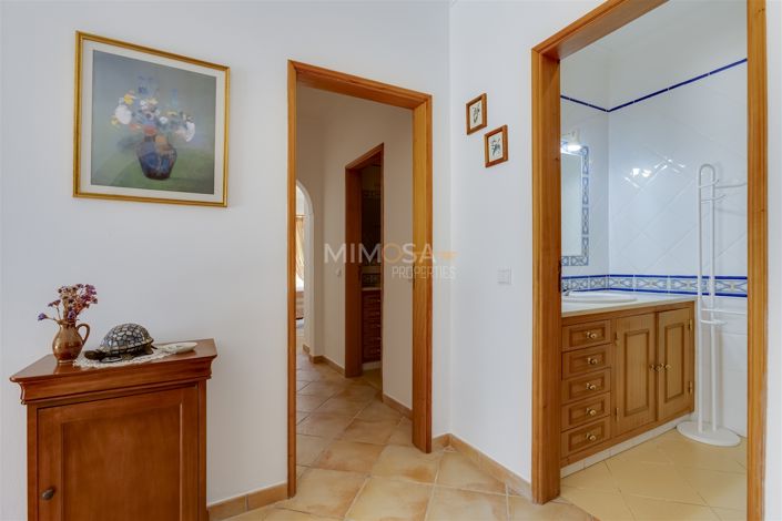 Image No.14-3 Bed House for sale