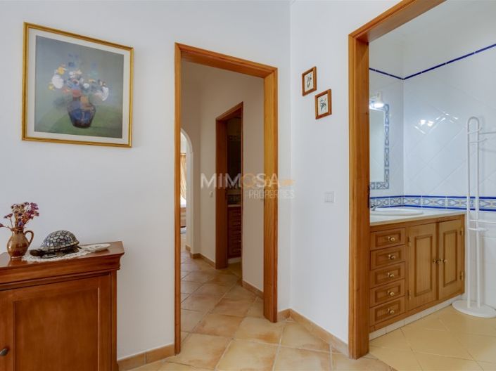 Image No.14-3 Bed House for sale