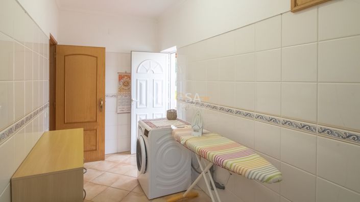 Image No.18-Propriété de 3 chambres à vendre à Lagos