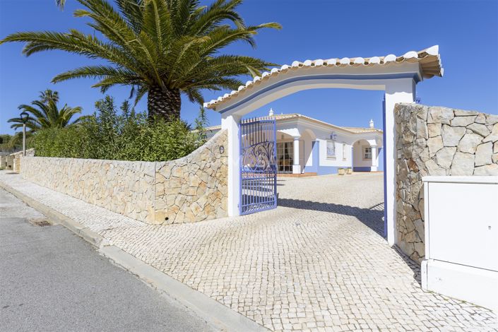 Image No.2-3 Bed House for sale