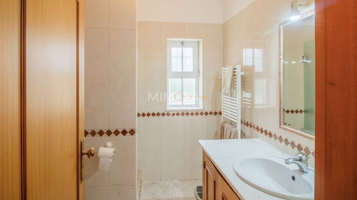 Image No.20-Propriété de 3 chambres à vendre à Lagos