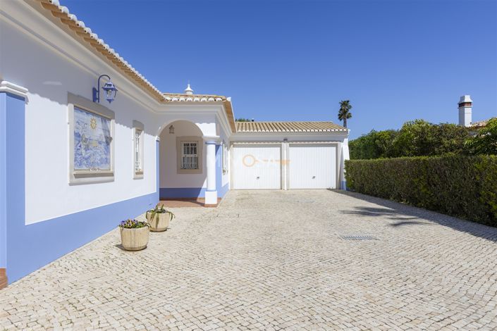 Image No.3-3 Bed House for sale