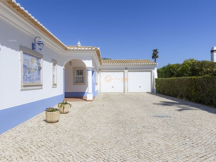 Image No.3-3 Bed House for sale