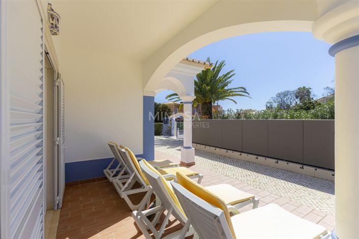 Image No.5-3 Bed House for sale