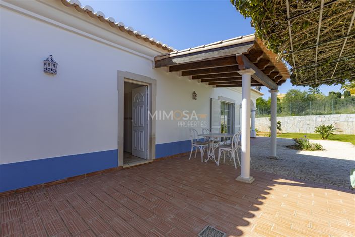 Image No.8-3 Bed House for sale