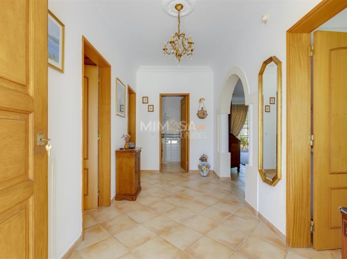Image No.9-3 Bed House for sale