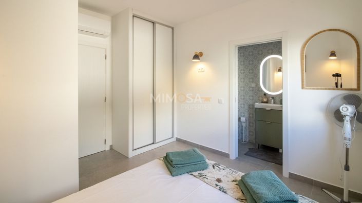 Image No.13-2 Bed Flat for sale