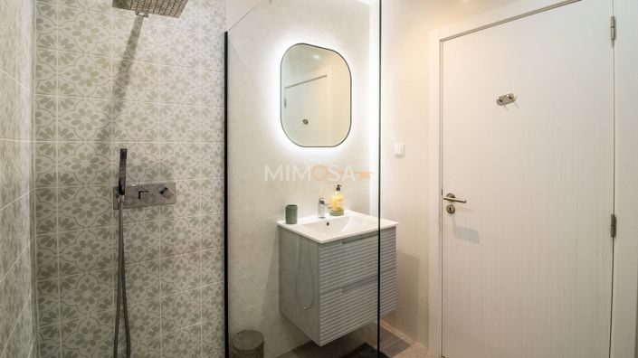 Image No.18-2 Bed Flat for sale