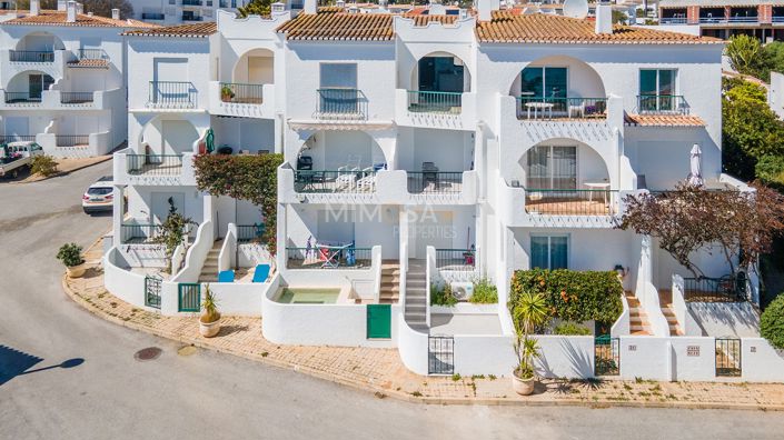 Image No.24-2 Bed Flat for sale